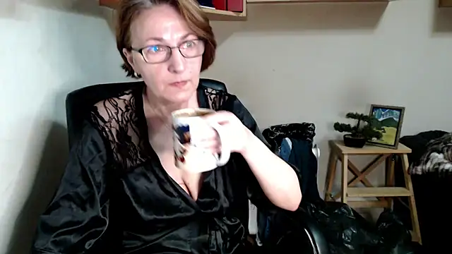 Snapshot of katemodel chatting on 06/10/26, 06:25 katemodel online show from 06/10/26, 06:25