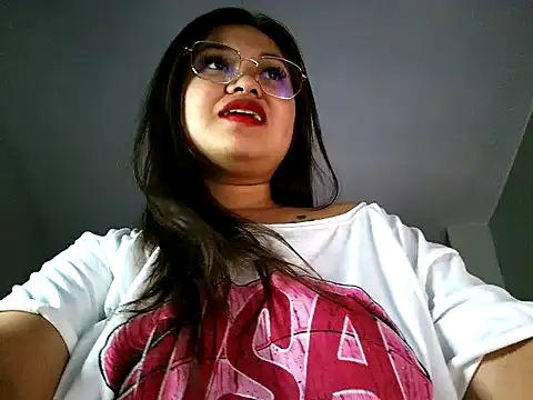Chillntalkmami online show from 04/26/26, 07:05