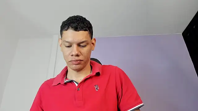 Snapshot of milo_cruz_ chatting on 07/25/26, 01:06 milo cruz online show from 07/25/26, 01:06