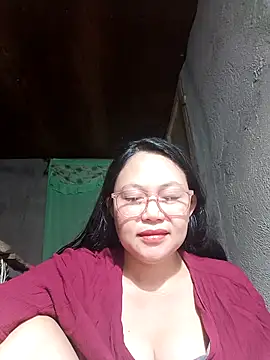 Snapshot of hotpinay_45 chatting on 02/09/26, 08:51 hotpinay 45 online show from 02/09/26, 08:51