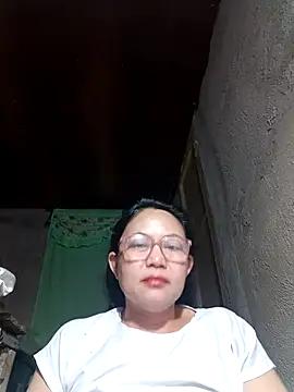 Snapshot of hotpinay_45 chatting on 03/02/26, 06:03 hotpinay 45 online show from 03/02/26, 06:03