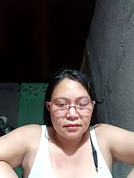 Snapshot of hotpinay_45 chatting on 02/03/26, 03:04 hotpinay 45 online show from 02/03/26, 03:04