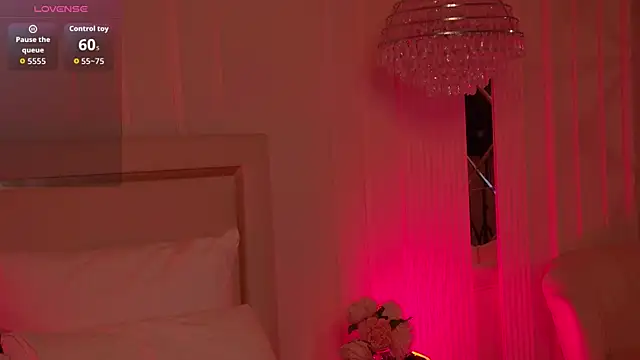 MollyHilton online show from 03/31/26, 05:59