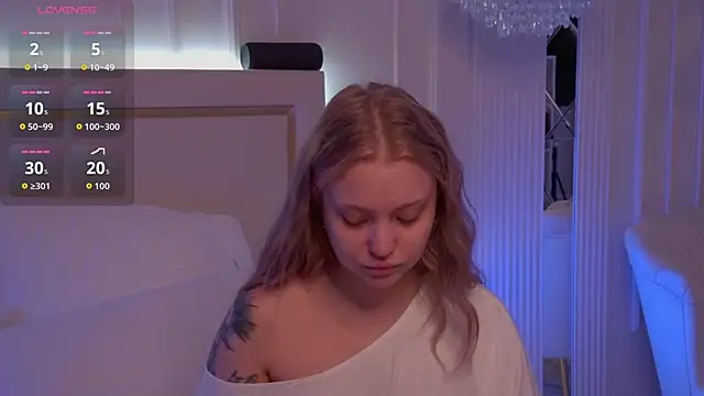 MollyHilton online show from 03/23/26, 09:03