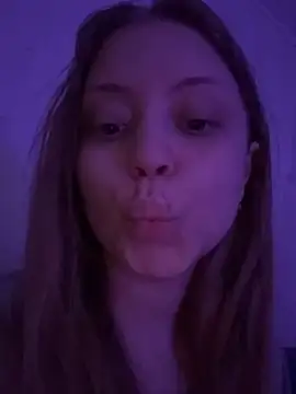 Snapshot of MollyHilton chatting on 03/01/26, 03:34 MollyHilton online show from 03/01/26, 03:34