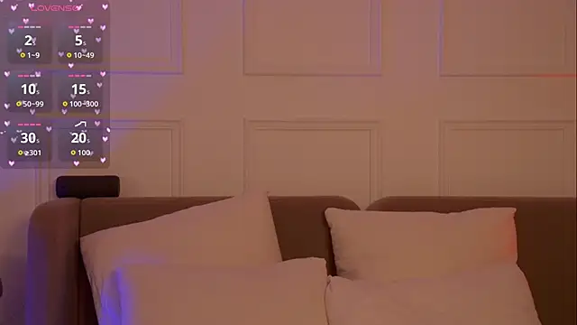 MollyHilton online show from 04/14/26, 01:27