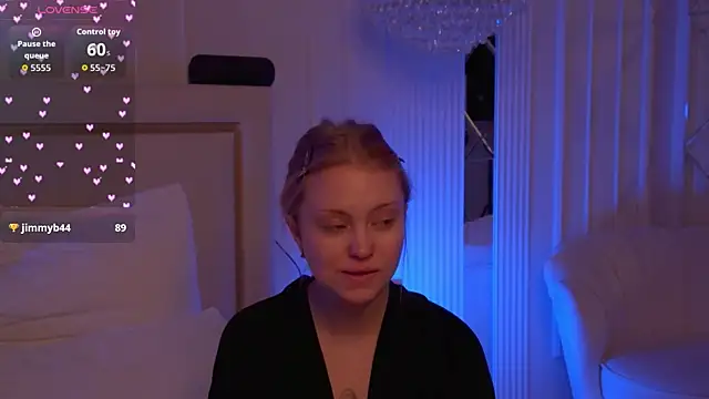 MollyHilton online show from 04/09/26, 02:45