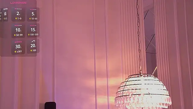 Snapshot of MollyHilton chatting on 02/20/26, 09:28 MollyHilton online show from 02/20/26, 09:28