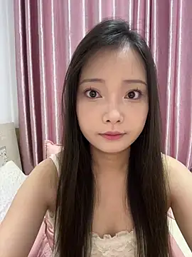 Snapshot of BIGBABYYEYE chatting on 06/26/26, 12:55 BIGBABYYEYE online show from 06/26/26, 12:55