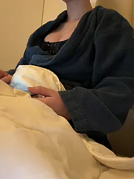 Snapshot of Sara0202 chatting on 03/21/26, 10:02 Sara0202 online show from 03/21/26, 10:02