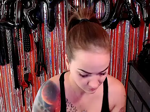  MissJaneWarren  online show from 07/16/26, 08:11
