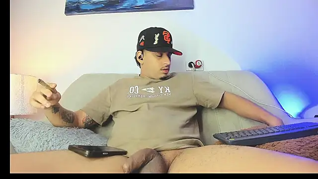 drakomilck1 online show from 02/21/26, 11:23