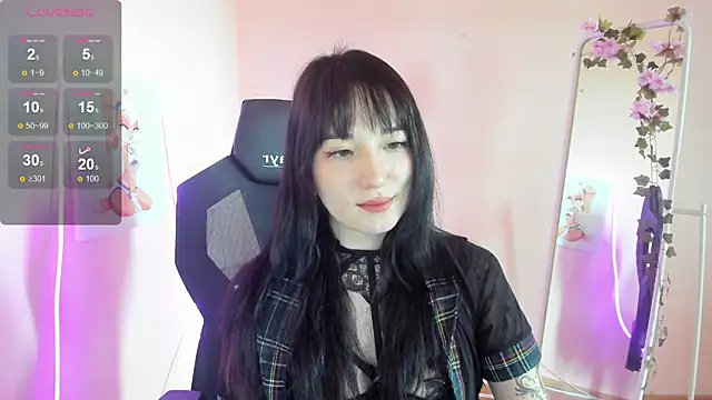 Snapshot of AliceeinWonderlanddd chatting on 07/12/26, 02:23 AliceeinWonderlanddd online show from 07/12/26, 02:23