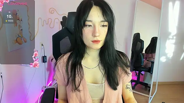 AliceeinWonderlanddd online show from 02/28/26, 02:44