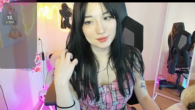 AliceeinWonderlanddd online show from 03/22/26, 05:10