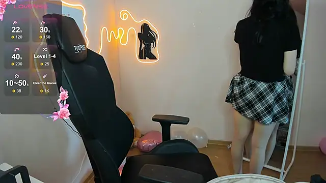 AliceeinWonderlanddd online show from 02/13/26, 02:33