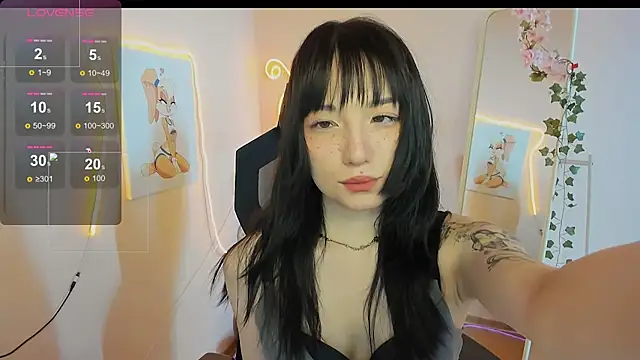 Snapshot of AliceeinWonderlanddd chatting on 05/02/26, 02:17 AliceeinWonderlanddd online show from 05/02/26, 02:17