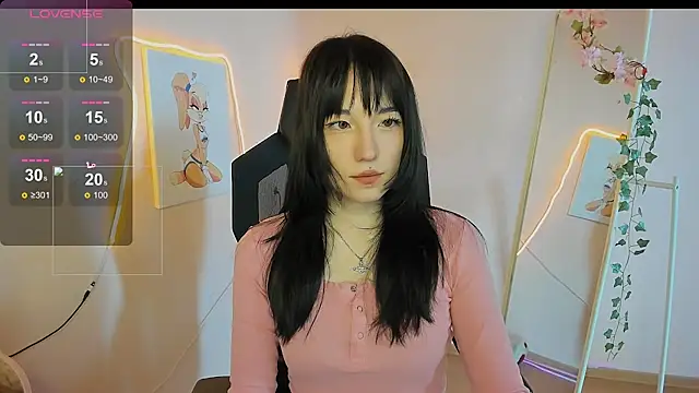 Snapshot of AliceeinWonderlanddd chatting on 05/08/26, 01:42 AliceeinWonderlanddd online show from 05/08/26, 01:42