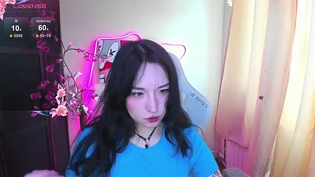 AliceeinWonderlanddd online show from 02/03/26, 02:53