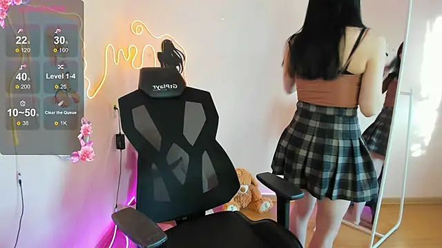 AliceeinWonderlanddd online show from 03/04/26, 02:41