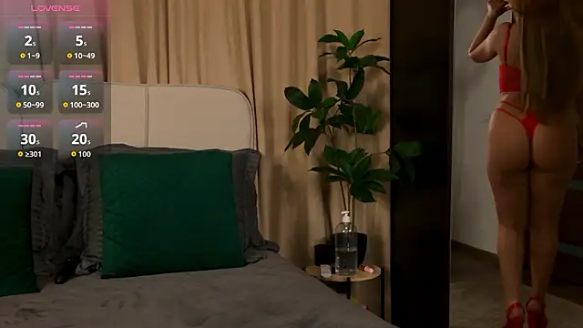 GinaMencee online show from 03/05/26, 08:49