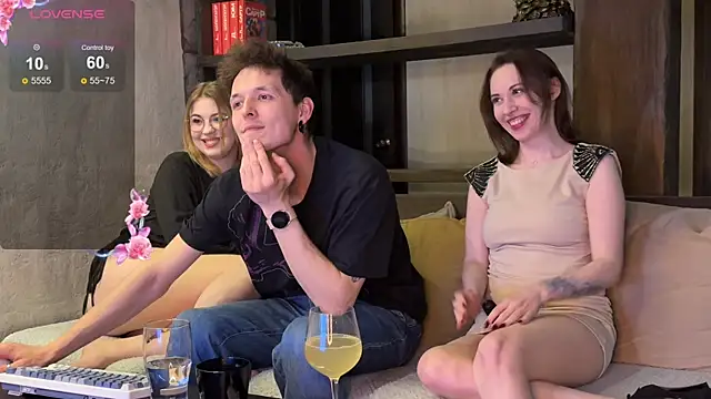 Three Some Dream online show from 03/22/26, 03:13