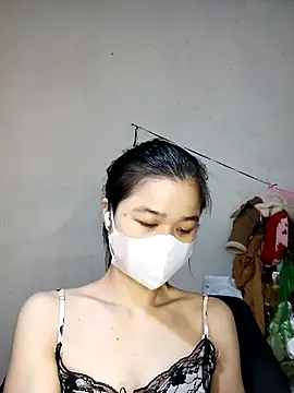 Daisy-lusia2026 online show from 04/27/26, 12:52