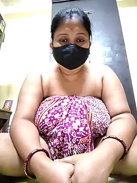 Snapshot of Curvy_Trisha chatting on 03/16/26, 07:05 Curvy Trisha online show from 03/16/26, 07:05