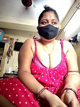 Snapshot of Curvy_Trisha chatting on 03/13/26, 08:30 Curvy Trisha online show from 03/13/26, 08:30