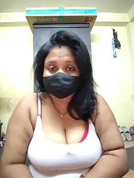 Snapshot of Curvy_Trisha chatting on 05/30/26, 03:06 Curvy Trisha online show from 05/30/26, 03:06