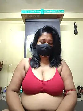 Curvy Trisha online show from 06/19/26, 12:33