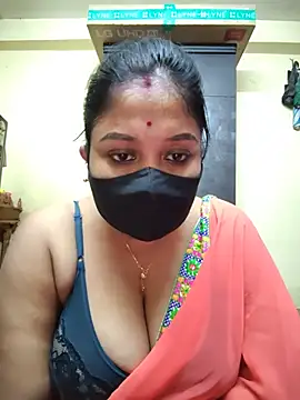 Curvy Trisha online show from 07/03/26, 08:15