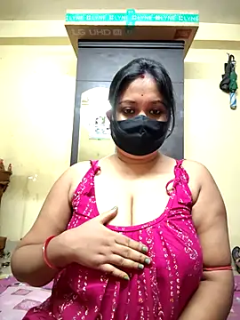 Curvy Trisha online show from 07/05/26, 07:54