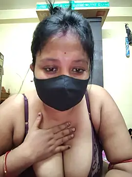Curvy Trisha online show from 06/18/26, 11:54