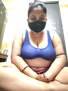 Snapshot of Curvy_Trisha chatting on 03/21/26, 07:29 Curvy Trisha online show from 03/21/26, 07:29