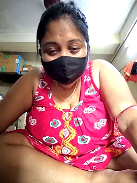 Snapshot of Curvy_Trisha chatting on 03/12/26, 09:35 Curvy Trisha online show from 03/12/26, 09:35