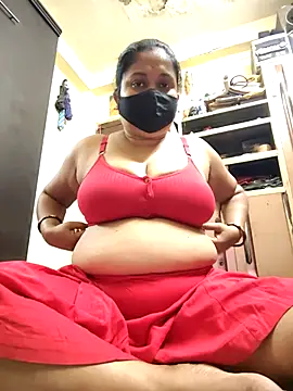 Snapshot of Curvy_Trisha chatting on 03/23/26, 07:14 Curvy Trisha online show from 03/23/26, 07:14