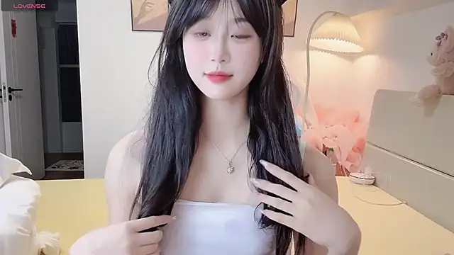 Luminous4173 online show from 04/28/26, 10:19
