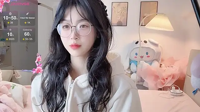 Luminous4173 online show from 02/18/26, 07:06