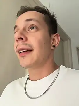 Snapshot of AxelMuller chatting on 03/02/26, 12:56 AxelMuller online show from 03/02/26, 12:56