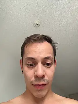 Snapshot of AxelMuller chatting on 02/24/26, 02:07 AxelMuller online show from 02/24/26, 02:07