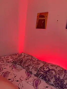 Snapshot of AxelMuller chatting on 02/25/26, 02:06 AxelMuller online show from 02/25/26, 02:06