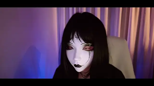 NoirLiliyaa online show from 02/11/26, 07:58