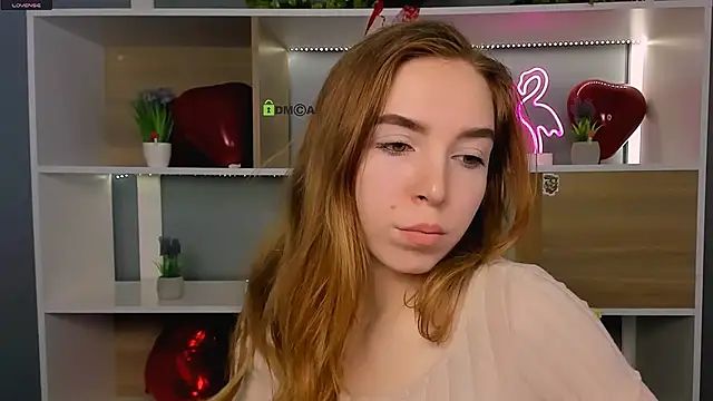 Snapshot of stella_flower chatting on 02/15/26, 06:47 stella flower online show from 02/15/26, 06:47