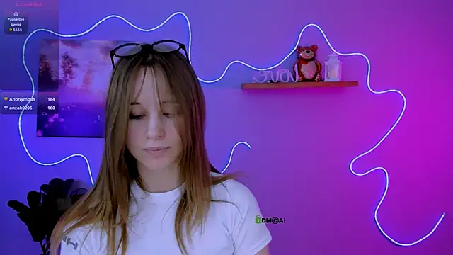 eira mouse online show from 03/01/26, 01:00