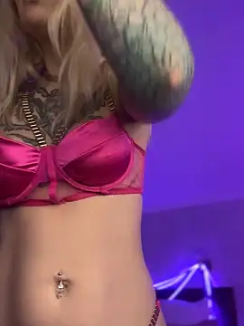 BlondeDoll  online show from 02/24/26, 05:19