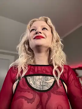 BlondeDoll  online show from 02/14/26, 05:29