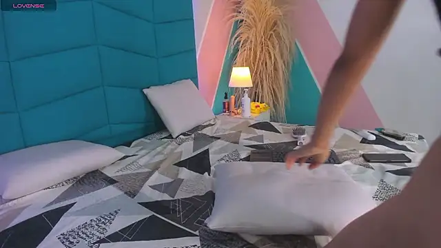  Cherry fox online show from 03/10/26, 12:20