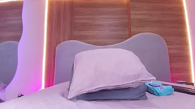 shaina adams online show from 02/24/26, 12:06