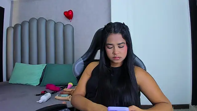 Shirleytaylor- online show from 03/26/26, 11:08